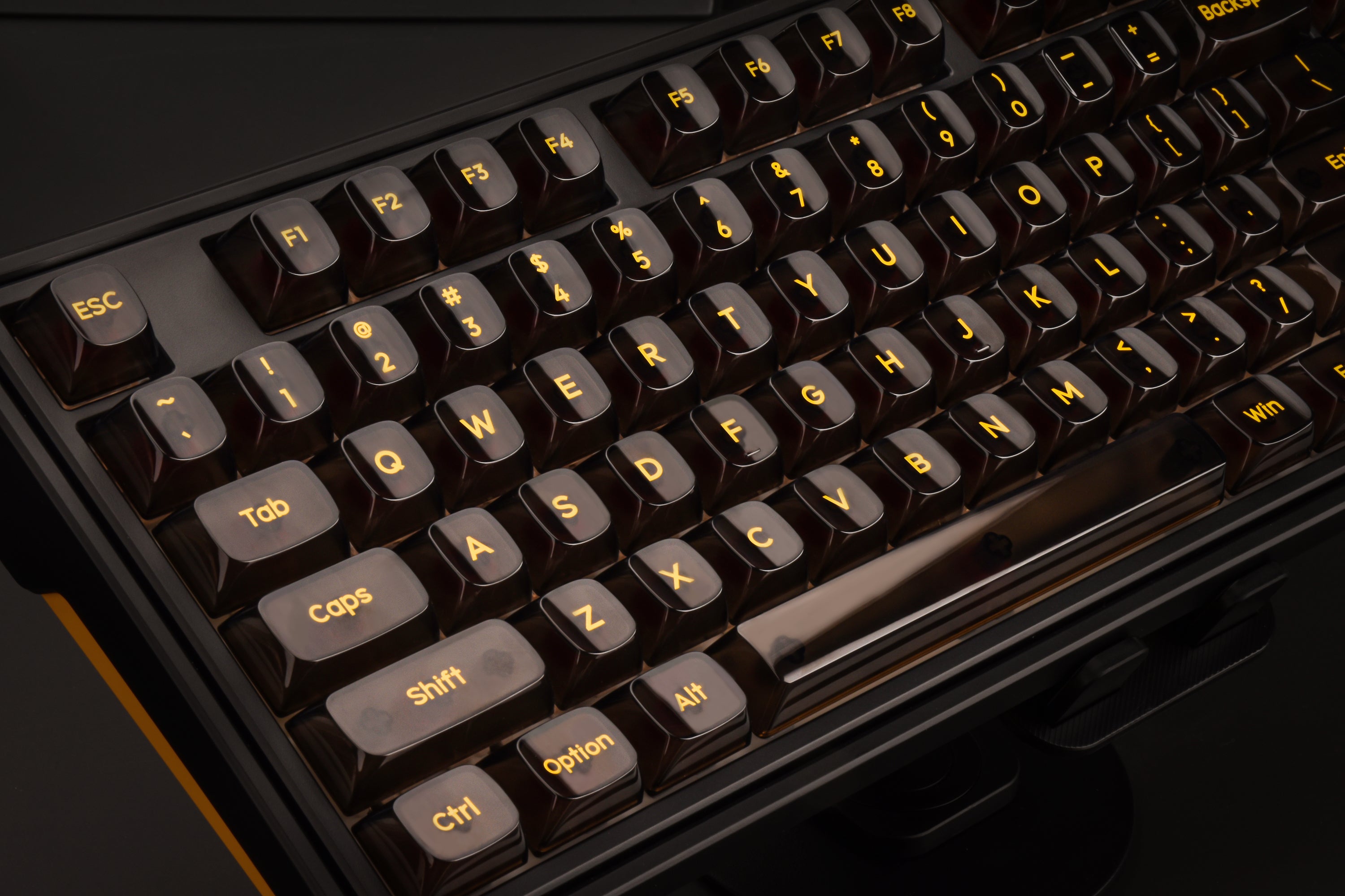 Oshid Night Hawk Keycaps - 118 Keys